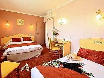 Logis Sandrina Hotel 2*