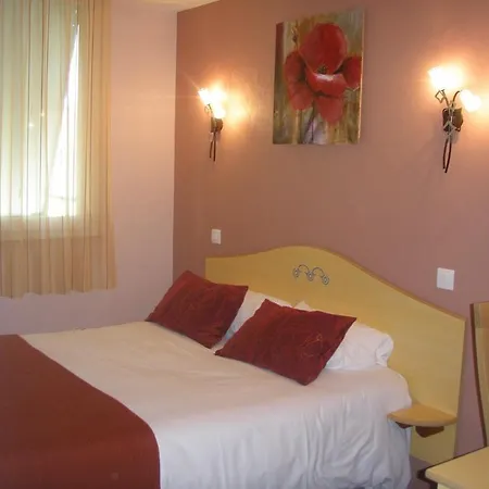 Hotel Logis Sandrina Niort